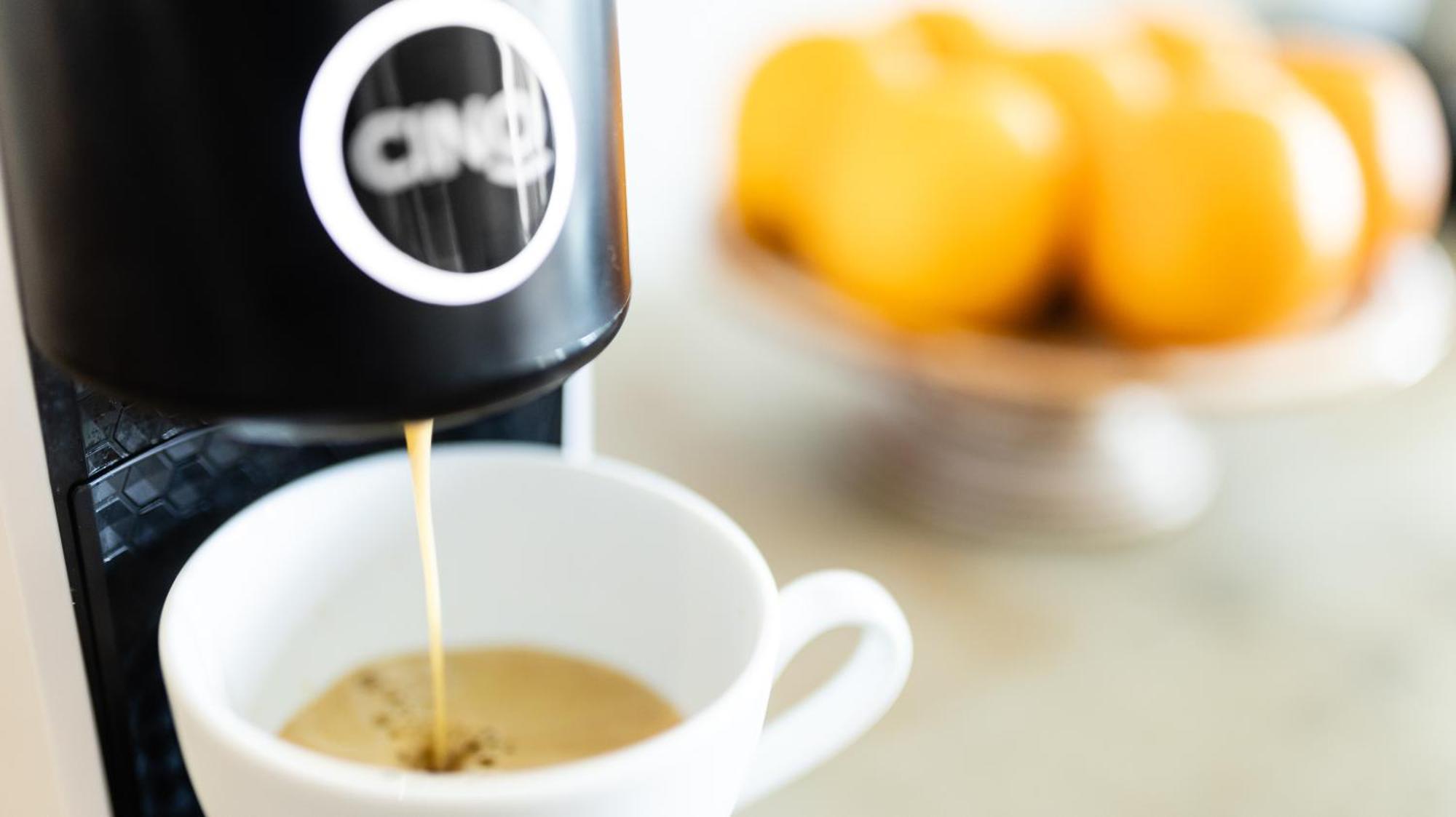 Shintana Saya La Maison سيام ريب المظهر الخارجي الصورة A single-serve coffee machine